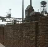 119409 Gezicht op het complex van de gemeentelijke gasfabriek aan de Blauwkapelseweg te Utrecht.